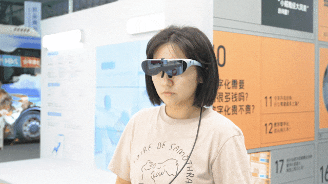 1702349769178789.gif 5.gif